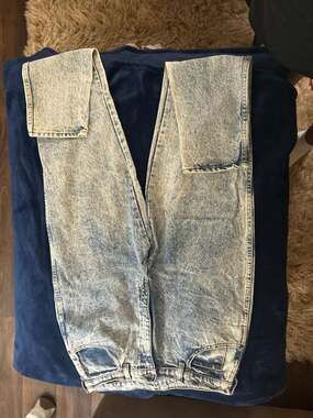 Vintage 80s Chic Acid Wash High Waisted Mom Jeans size 16 fits like a 14